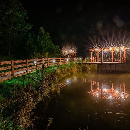 Glamping Pod Gwiazdami Pietrusza Wola Hotel ภายนอก รูปภาพ