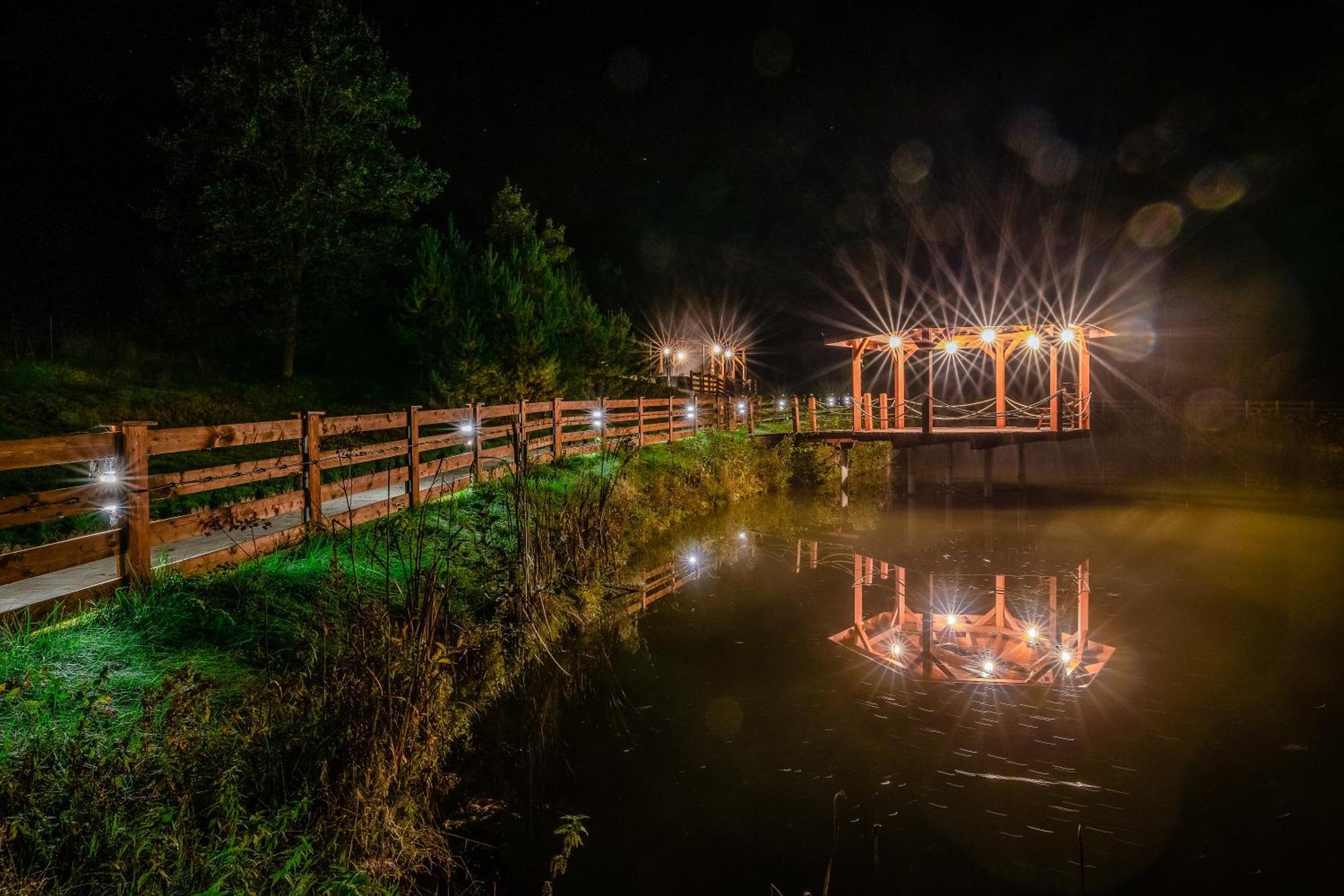Glamping Pod Gwiazdami Pietrusza Wola Hotel ภายนอก รูปภาพ