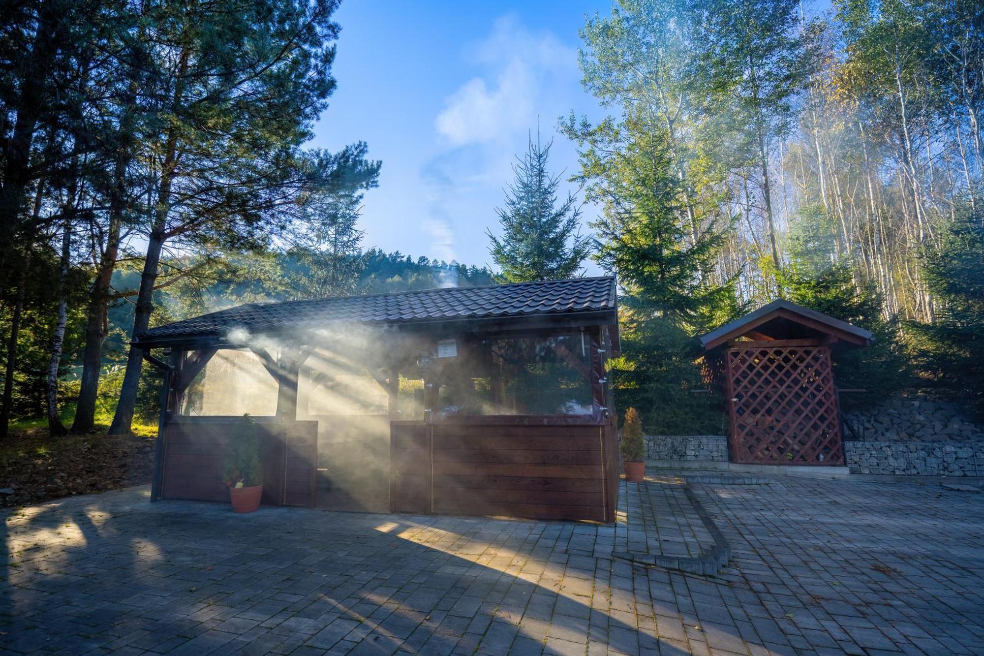 Glamping Pod Gwiazdami Pietrusza Wola Hotel ภายนอก รูปภาพ